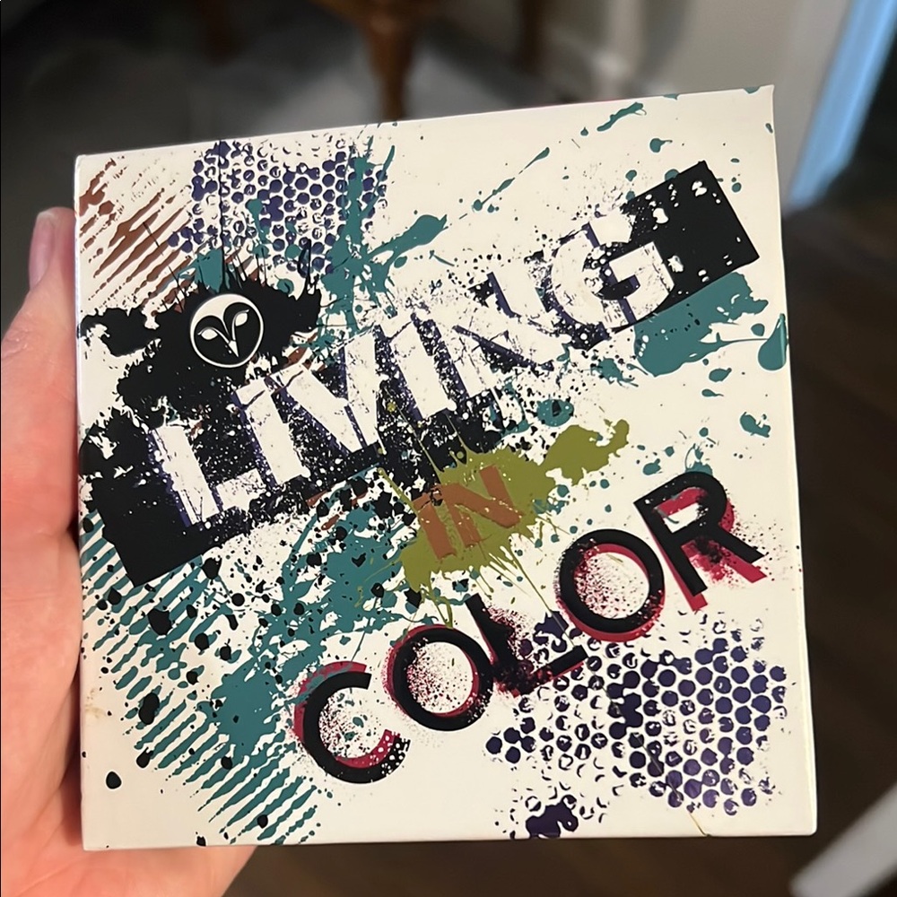 Living in Color Eyeshadow Palette